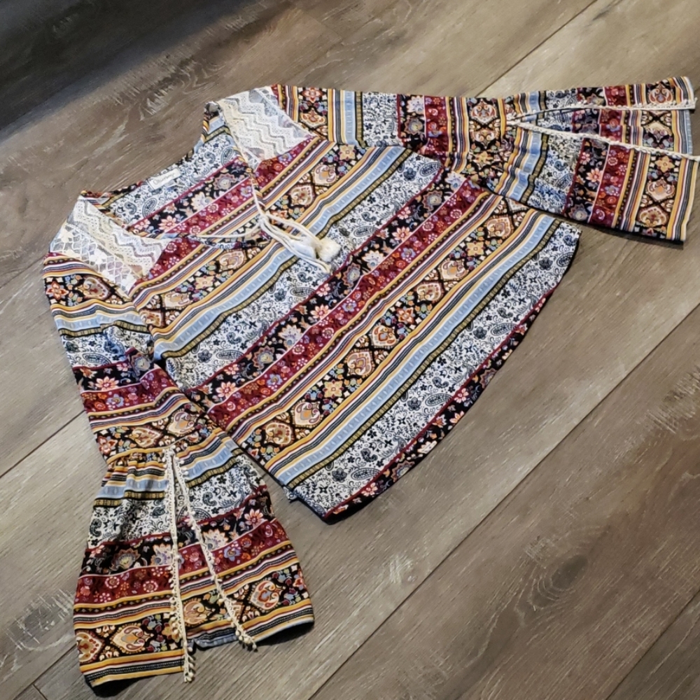 Olsenboye western flare top Xl lace